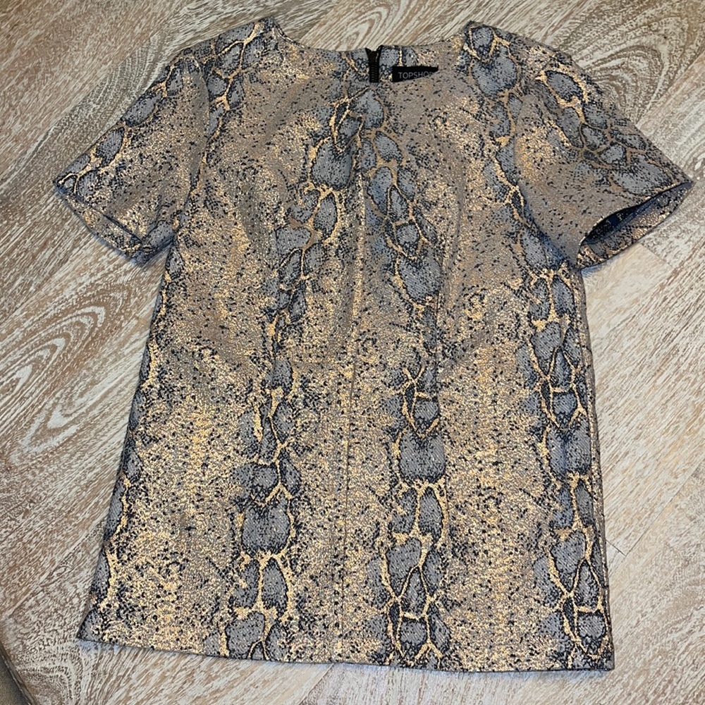 Top shop US size 2 Gold Foil Snake Top